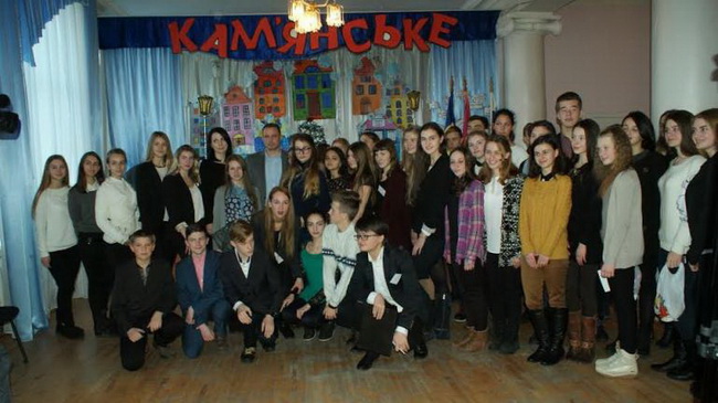 Мэр Каменского рассказал школьникам о перспективах развития города