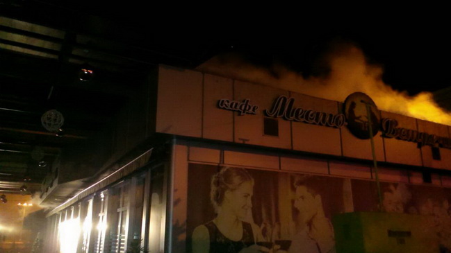 В Каменском горело кафе «Место встречи»