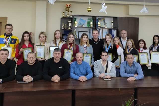 Нагородили кращих тхеквондистів Кам’янського за підсумками року