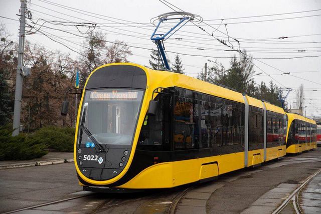 Еще четыре новых трамвая из Днепра выйдут на маршруты Киева