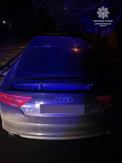 У Дніпрі патрульні виявили чоловіка, який вкотре сів за кермо без водійського посвідчення