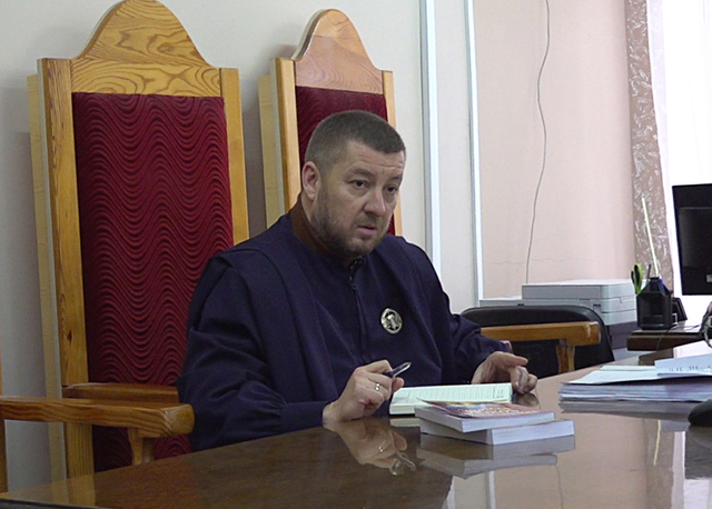 У суді продовжують розглядати справу про дніпровську мафію кладовищ