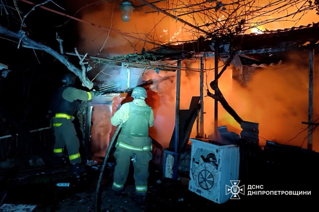 Вночі на Дніпропетровщині окупанти вбили чоловіка, ще двох поранили