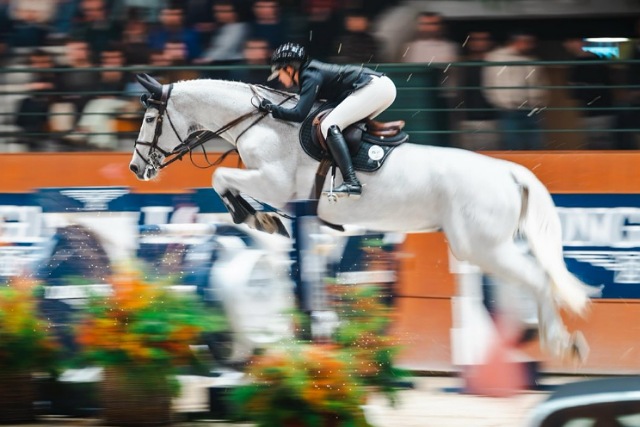 Дніпрянин став срібним призером Кубка світу з кінного спорту