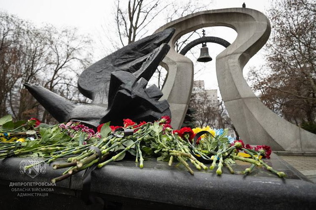 На Дніпропетровщині вшанували героїв-ліквідаторів аварії на Чорнобильській АЕС