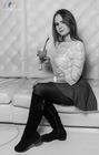 Black & White    6.10